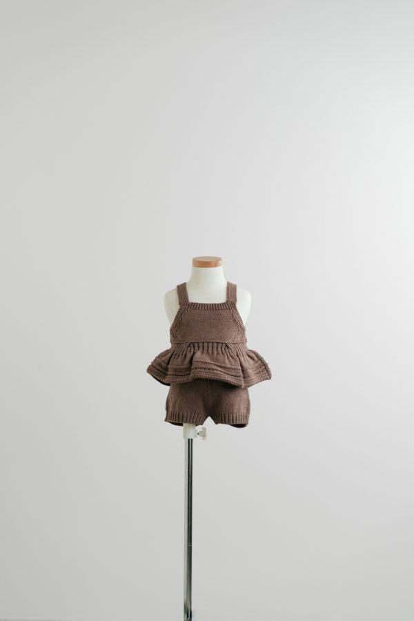 家族写真のレンタル衣装: lemonade /ブラウンニットセットアップ