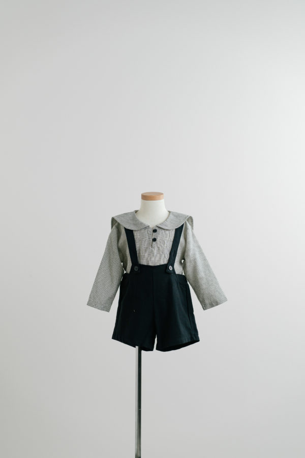 家族写真のレンタル衣装: oren / サスペンダーパンツ